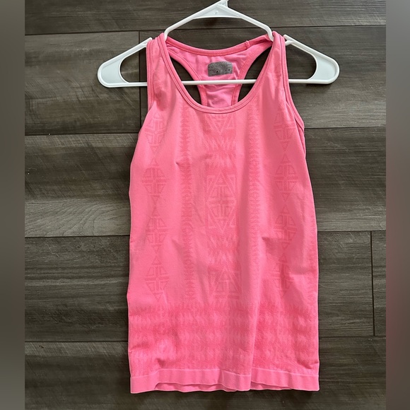 Athleta Vibrant Pink Activewear Top - Picture 1 of 5